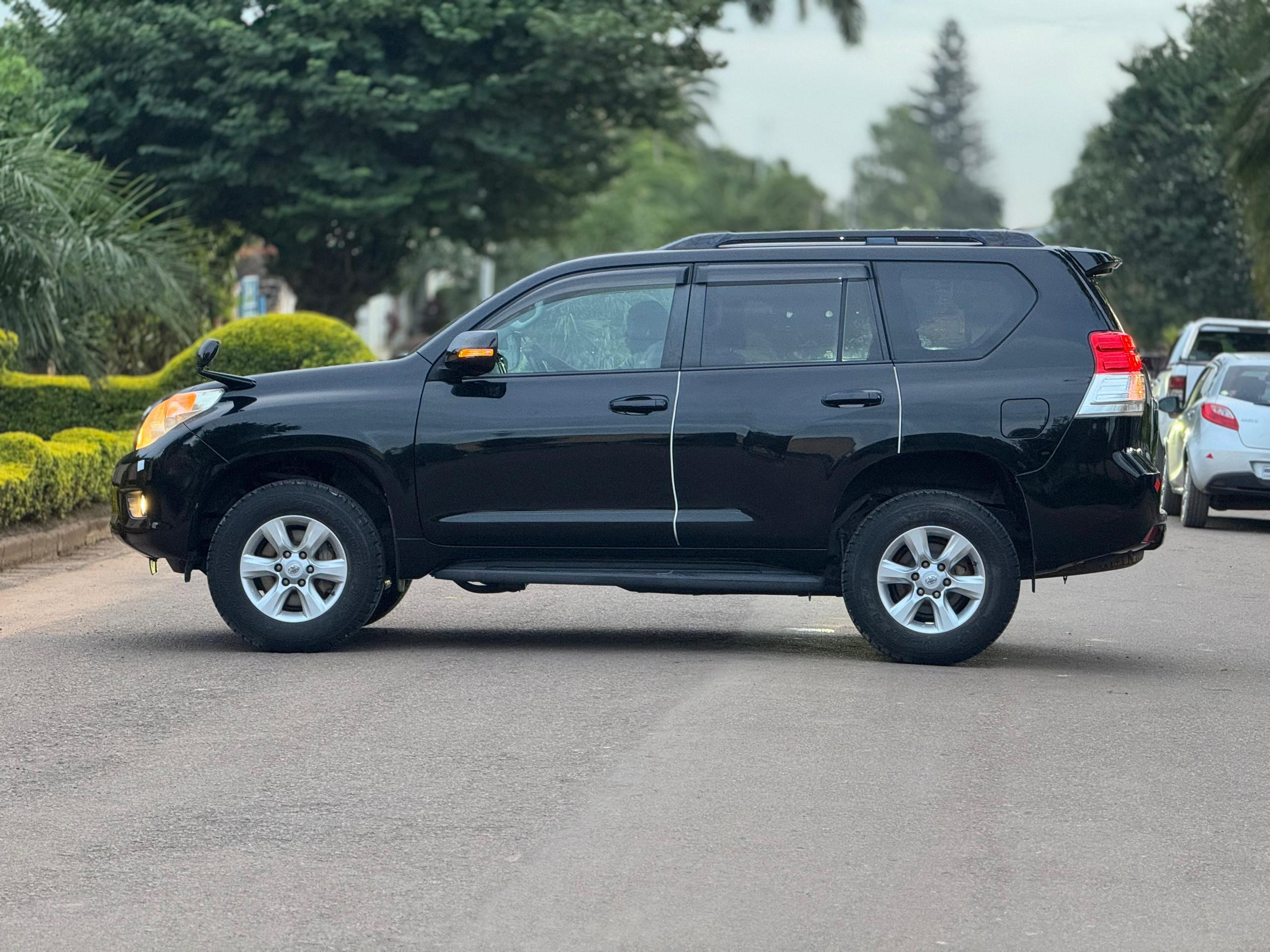 Toyota Avanza - Monospace 7 places