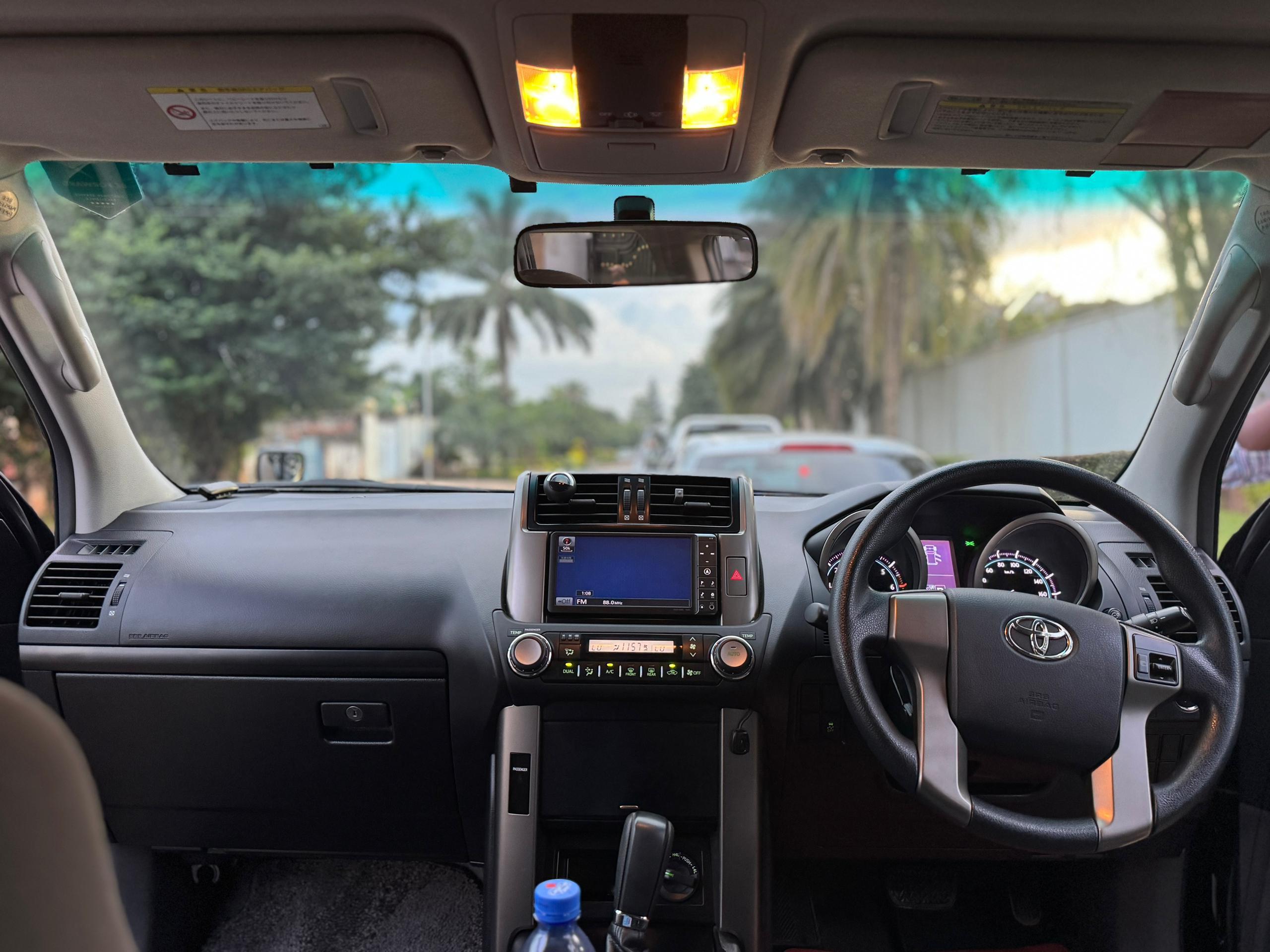 Toyota Hilux - Pick-up 4x4 - Image 2