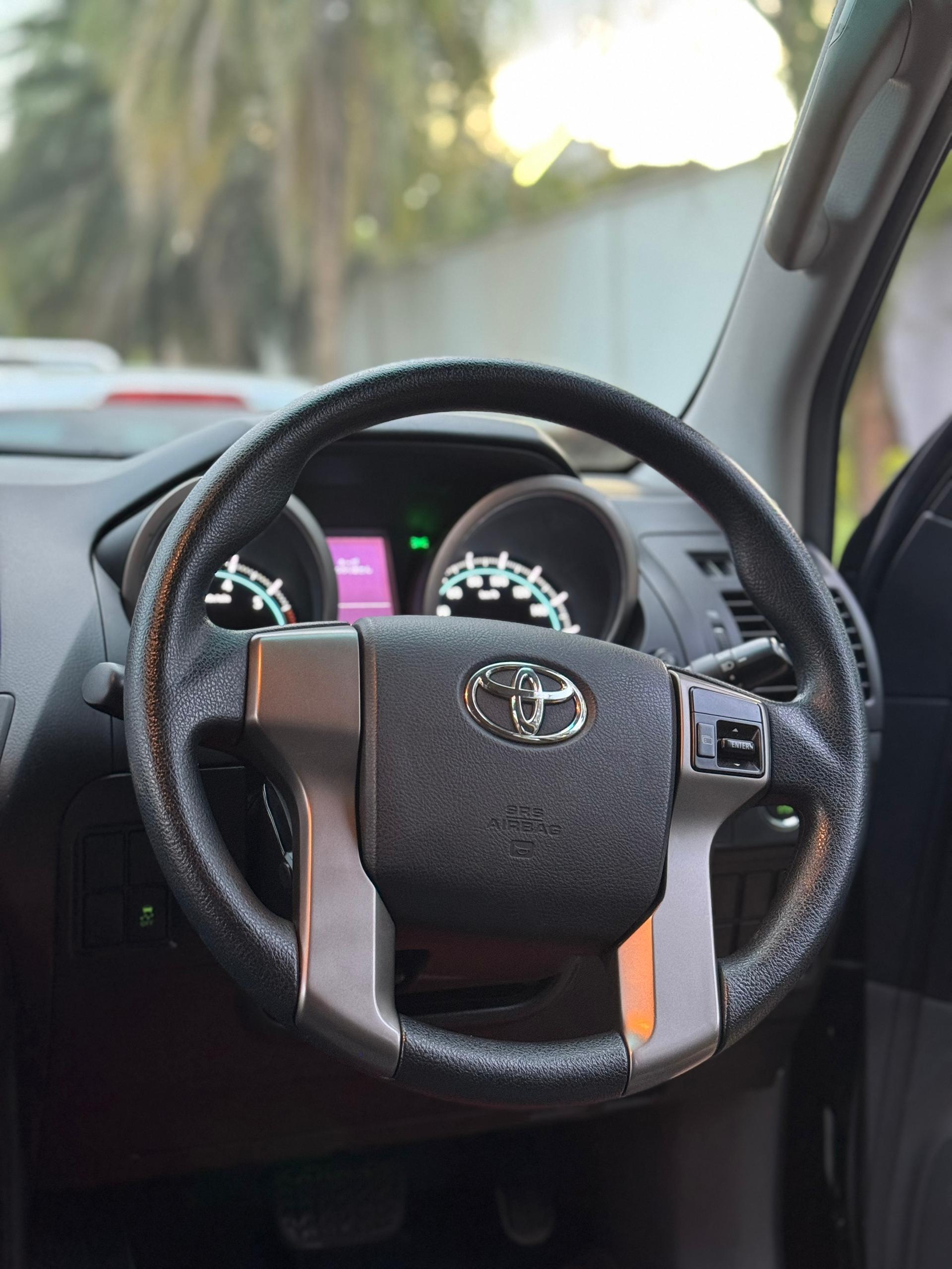 Toyota Mark X - Berline sportive - Image 2
